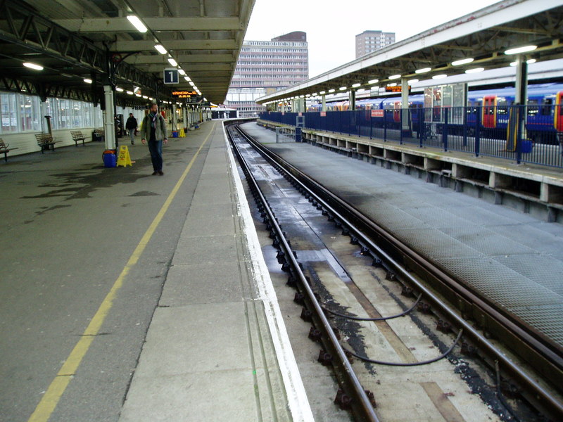 Platform Portsmouth Harbour Railway Peter Holmes Cc By Sa