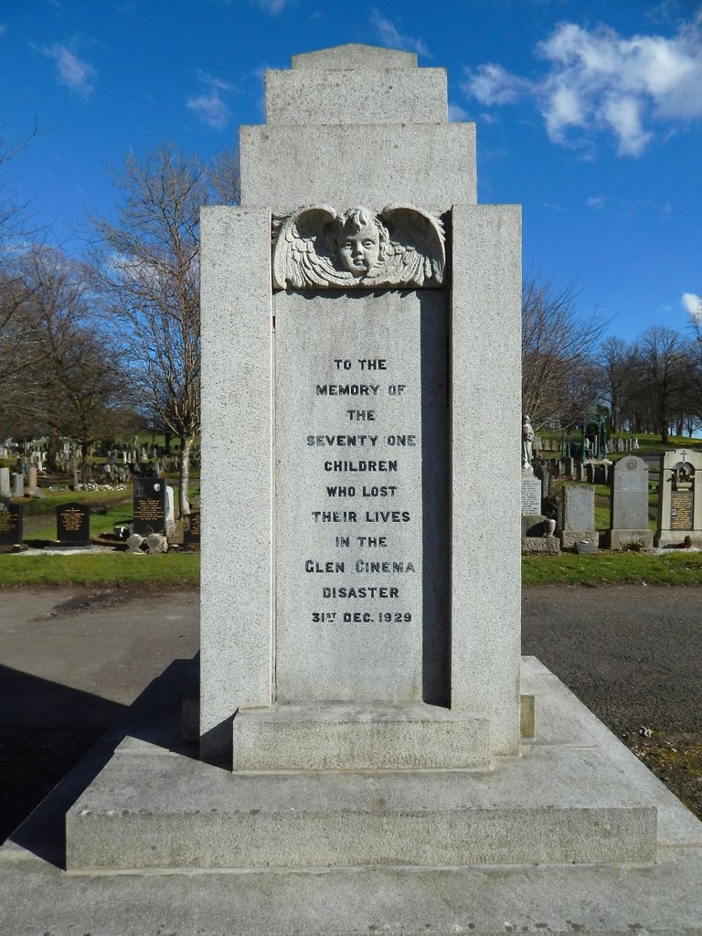 Memorial For Victims Of The Glen Cinema Lairich Rig Cc By Sa 2 0