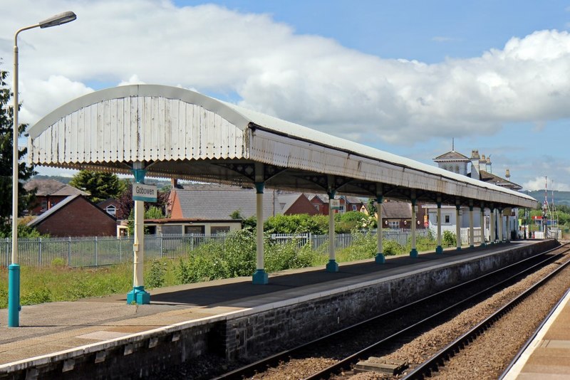 Canopy On Platform 2 Gobowen Railway El Pollock Cc By Sa 2 0