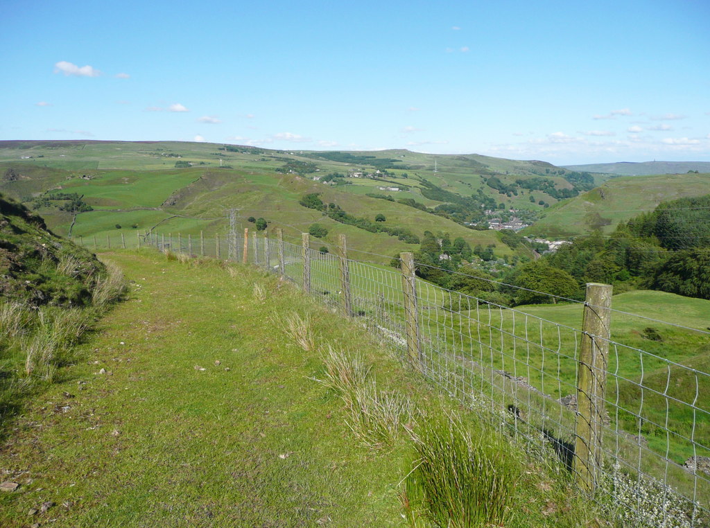 The Burnley Way On A Broad Grassy Track Humphrey Bolton Cc By Sa