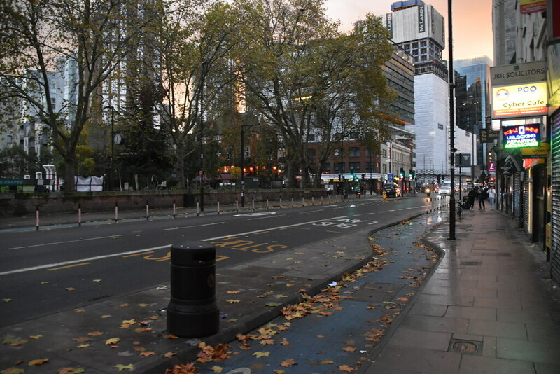 Whitechapel Rd N Chadwick Cc By Sa Geograph Britain And Ireland