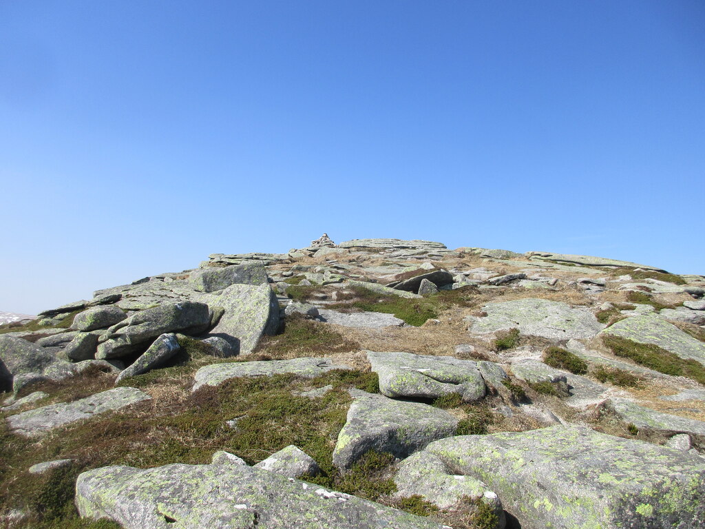 Summit Of Broad Cairn Scott Cormie Cc By Sa Geograph Britain