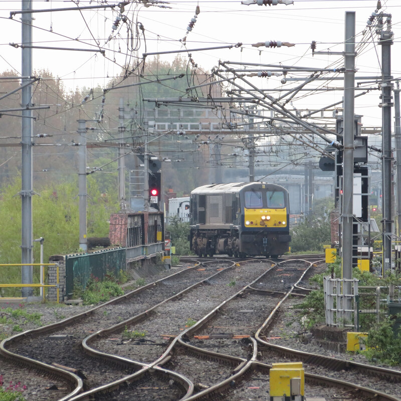 Ie Class Locomotive Outside Dublin Gareth James Cc By Sa