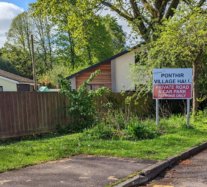 Welcome To Ponthir Village Hall Torfaen Jaggery Cc By Sa 2 0