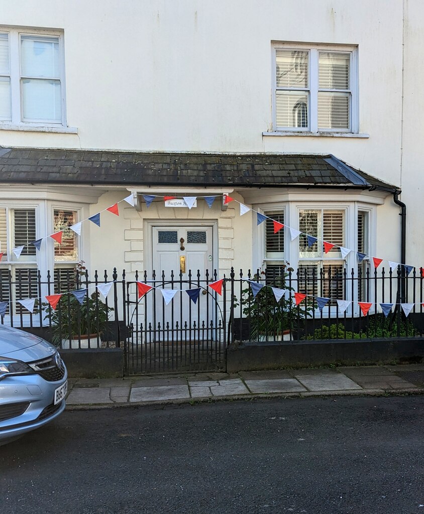 Coronation Bunting On Buxton House Old Jaggery Cc By Sa 2 0