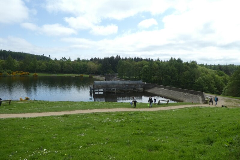 Dam Wall From Quarry Lane DS Pugh Cc By Sa 2 0 Geograph Britain