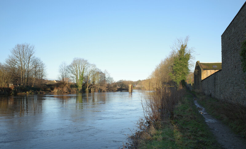 The River Calder Near Ledgard Flood Habiloid Cc By Sa