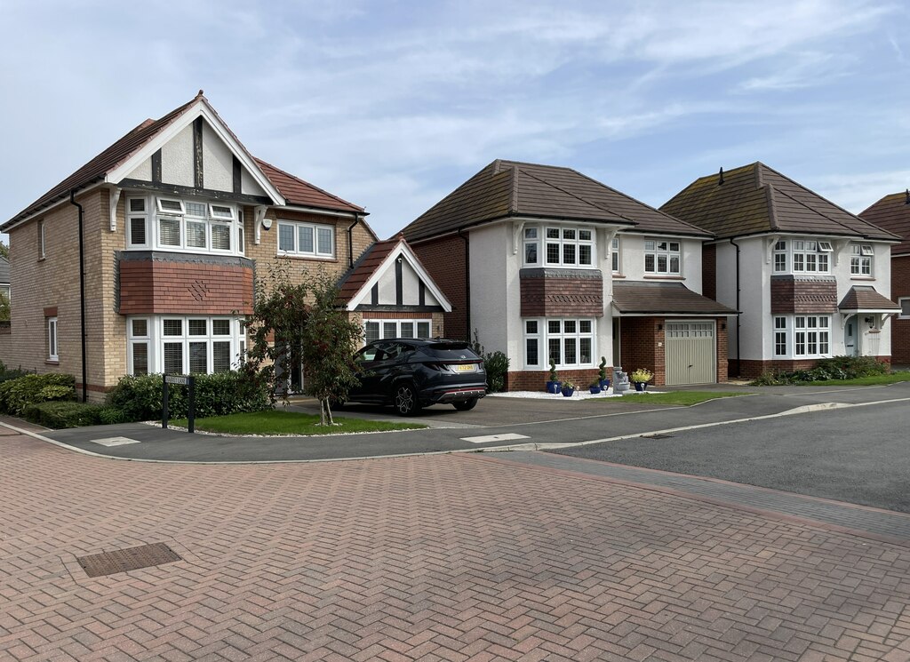 Houses Along St Edmund S Way Mr Ignavy Cc By Sa 2 0 Geograph