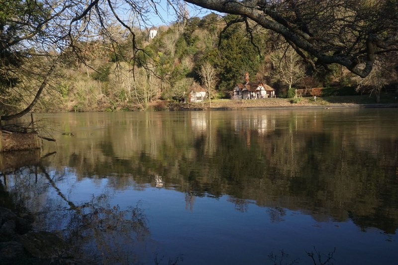 River Thames At Cliveden Bill Boaden Cc By Sa 2 0 Geograph Britain