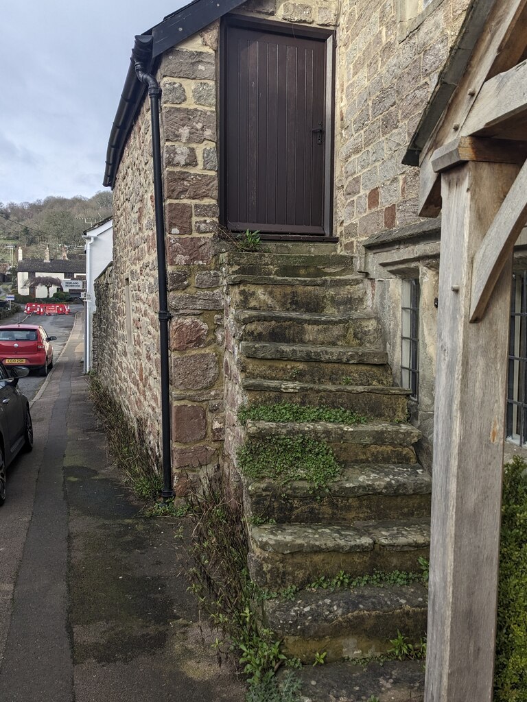 Steps Up To A Door Staunton Jaggery Cc By Sa 2 0 Geograph