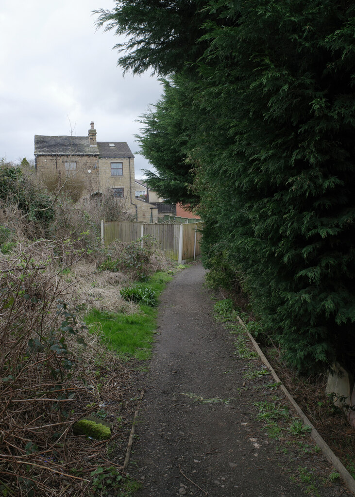 The Path From Norristhorpe Lane To Habiloid Cc By Sa