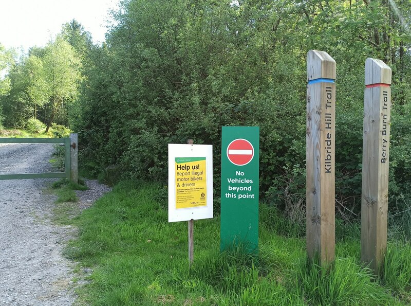 Trail Signs At Corlarach Car Park Thomas Nugent Cc By Sa