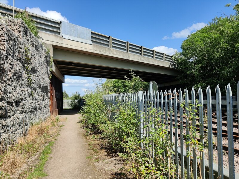 Marion S Way Bridge Crossing The Railway Mat Fascione Cc By Sa