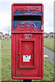 Elizabeth II Postbox, Woodend Crescent