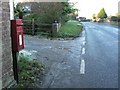 ST9101 : Spetisbury: postbox № DT11 106 by Chris Downer