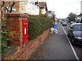 Parkstone: postbox № BH14 59, Parkstone Avenue