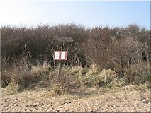 NT6183 : Path sign, Scoughall by Richard Webb
