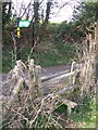 Footpath crosses Old Lenham Road