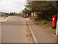 SU1007 : Verwood: postbox № BH31 198, Black Moor Road by Chris Downer