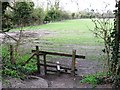 Halton Railway ? An informal footpath crosses the track ? looking North