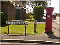 Milford on Sea: postbox № SO41 2, Cornwallis Road