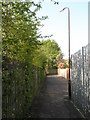 Start of cut through from Barncroft Way to Timsbury Crescent