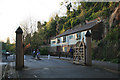 Gates on Peveril Drive