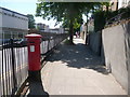 Gillingham: postbox № ME7 45, Railway Street