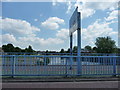 Exeter : River Exe & A377 Road Sign