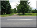 Private road to Henmead and Old Beech Farm