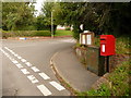 Child Okeford: postbox № DT11 20, Gold Hill