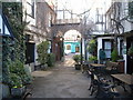 Red Lion pub courtyard, Salisbury