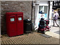 Dartmouth: postbox № TQ6 158, Fairfax Place