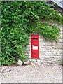 ST7237 : Postbox, North Brewham by Maigheach-gheal
