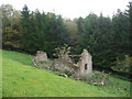 Small derelict hillside barn on Sutton Hill