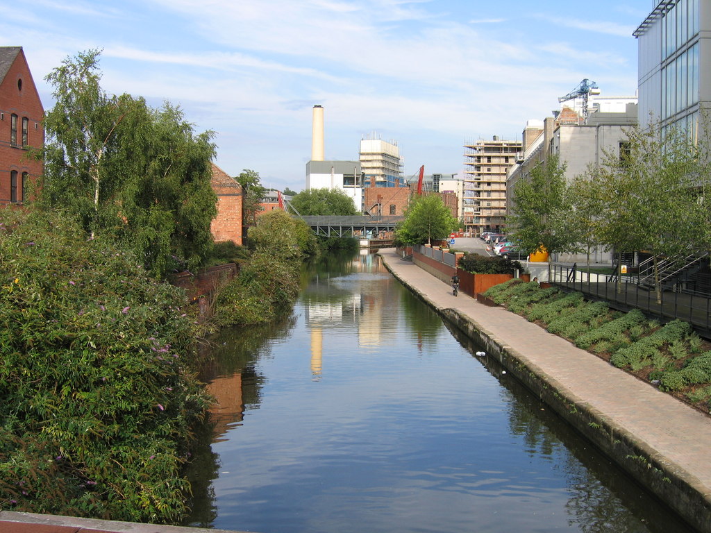 Nottingham Canal © A-M-Jervis cc-by-sa/2.0 :: Geograph Britain and Ireland