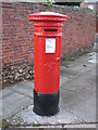 Victorian postbox, Bede Burn Road / Dillon Street