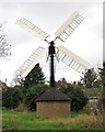 Hollow post windpump in Starston