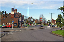 TQ4563 : Green Street Green Roundabout by Ian Capper
