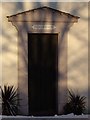 NS5752 : Mayfield House - doorpiece by Kenneth Mallard