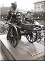 O1633 : Statue of Molly Malone by Philip Halling