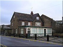 TQ6374 : The Old Sun Pub, Gravesend by canalandriversidepubs co uk