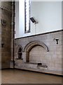 St John, Brookscroft Road, Walthamstow, London E17 - Piscina & sedilia