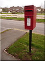 SY8288 : Bovington: postbox № BH20 262, Andover Green by Chris Downer