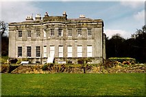 G6244 : Lissadell and the ‘dead cat case’ – the history of a troubled estate by D Gore