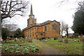 Daventry: Holy Cross Church and churchyard