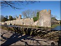 Wall and moat surrounding Bishop?s Palace, Wells