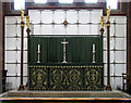 St Thomas, Haydon Road, Becontree - High altar