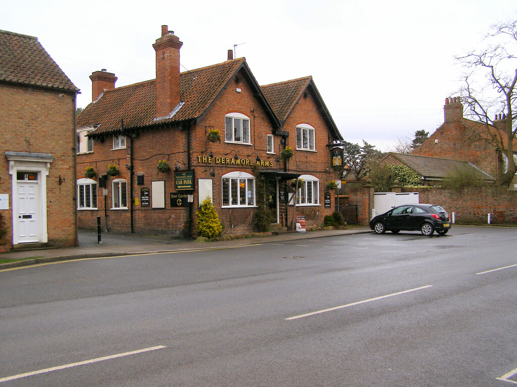 The Deramore Arms © David Dixon cc-by-sa/2.0 :: Geograph Britain and ...