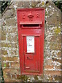 An Edward VII post box, Crouch